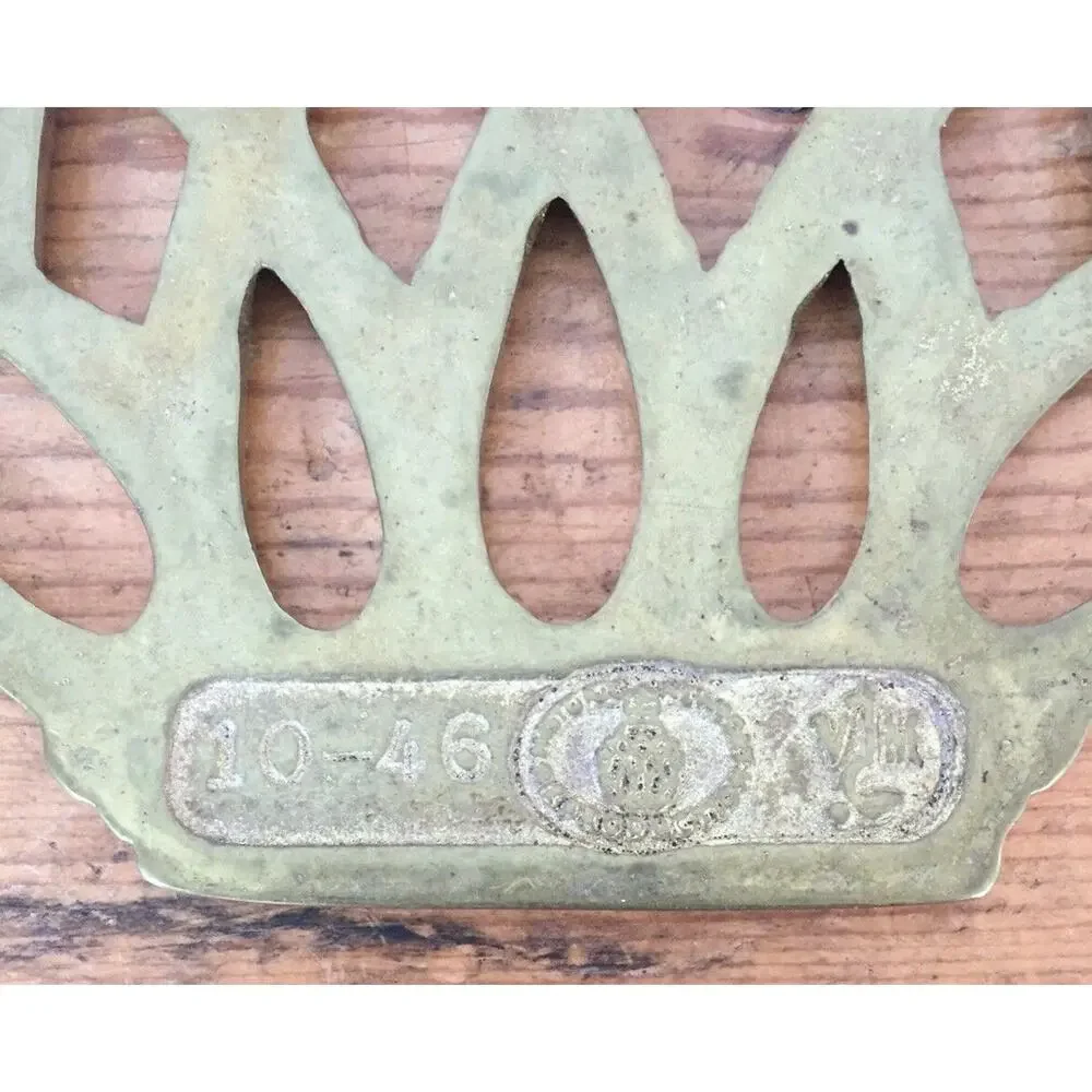 Vtg 1976 Antique Style Virginia Metalcrafters Solid 10-46 Brass Pineapple Trivet